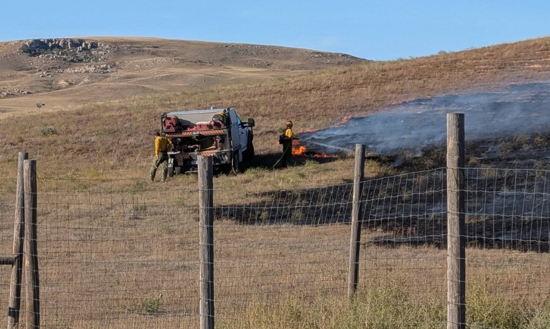 Fire burns grass, hay west of Buffalo Gap