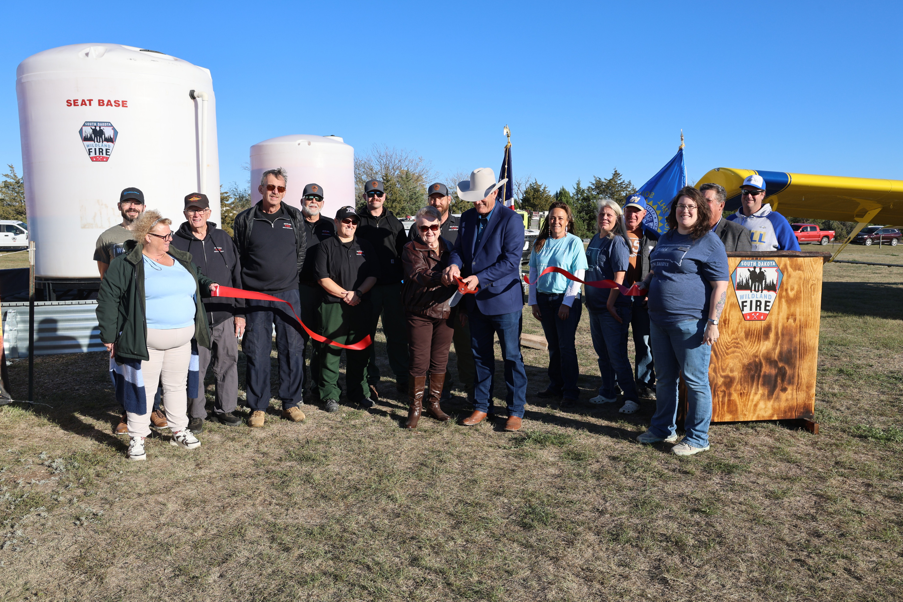 Governor Rhoden helps cut ribbon on new SEAT base in Wall