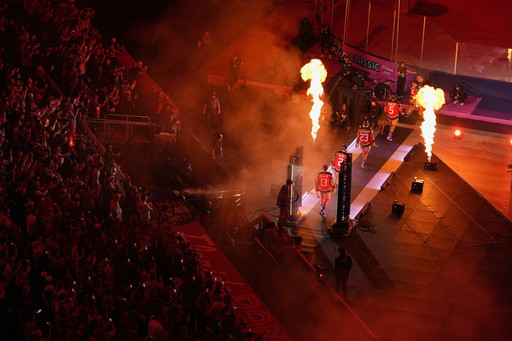 Hockey was already a big deal in Florida. Outdoor games might spark even more growth of the game