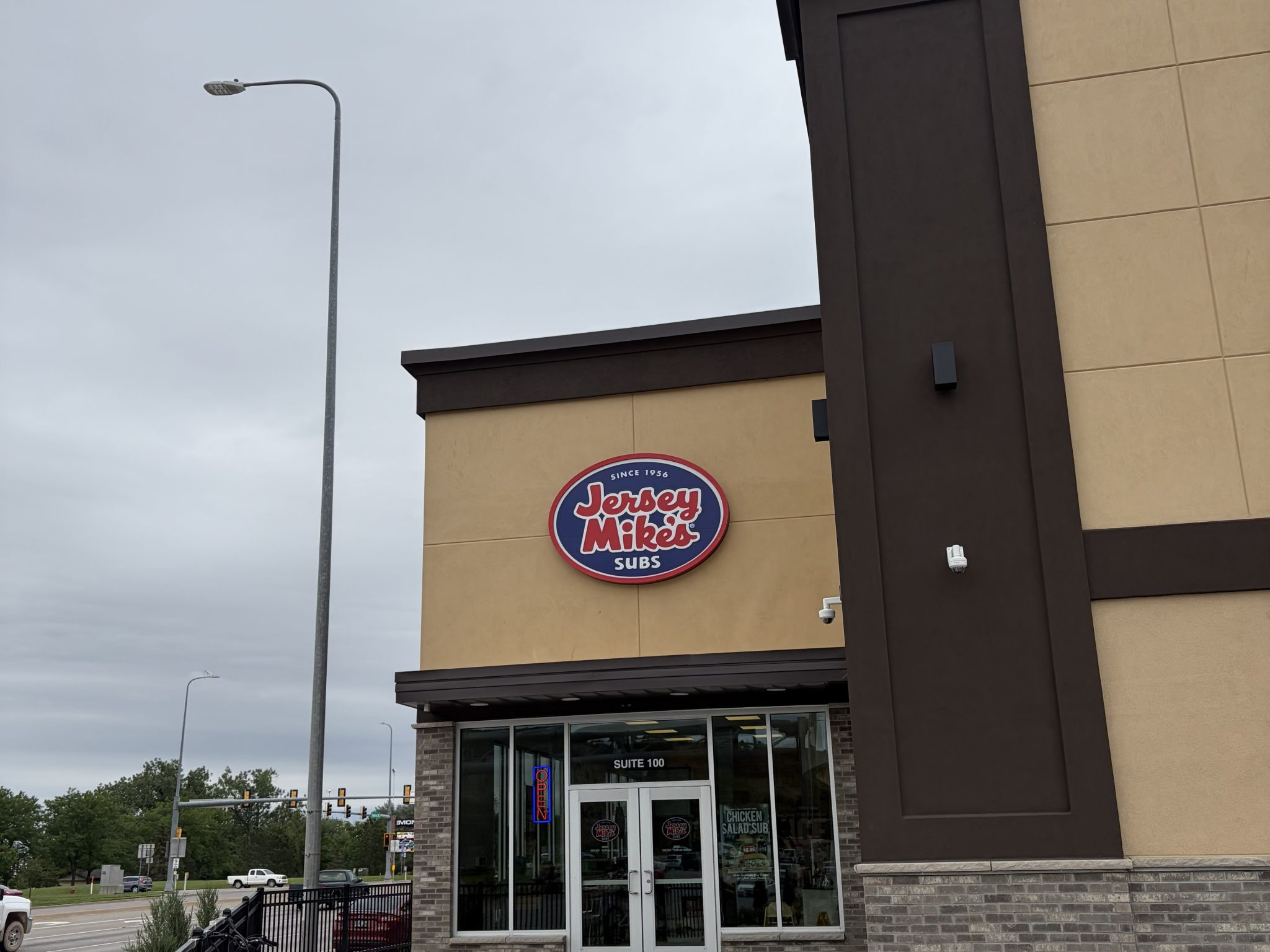 Jersey Mike’s Subs Opens Next to Upcoming Natural Grocers