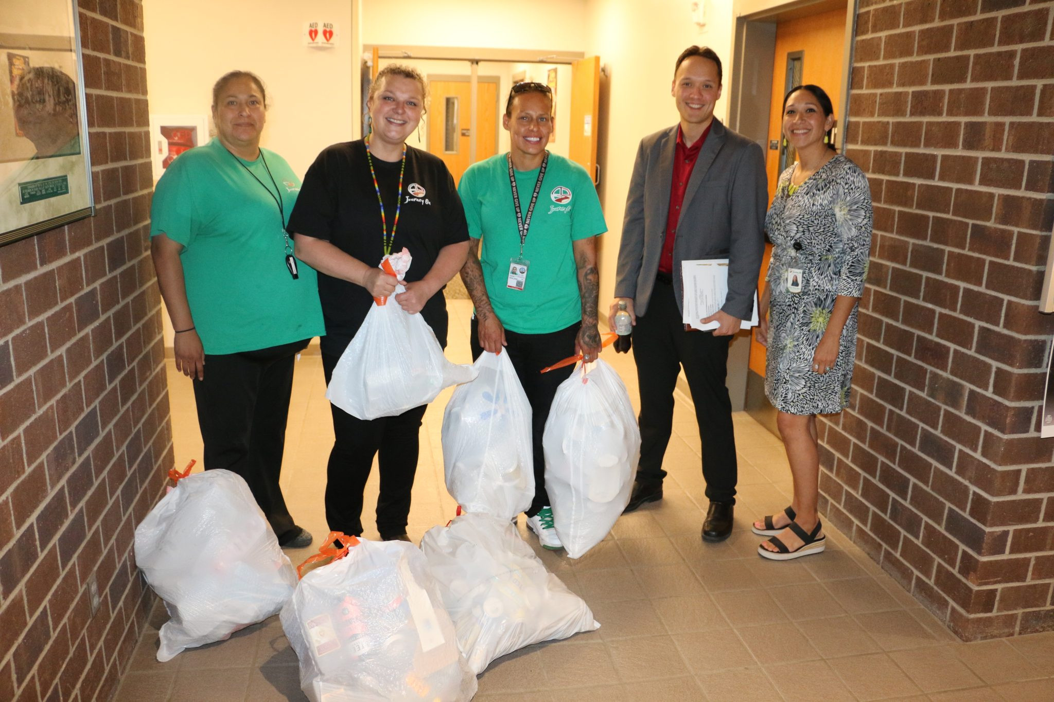 Solutions to alcohol-related litter sought