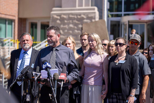 Idaho judge bars the release of graphic photos from crime scene where Bryan Kohberger killed 4