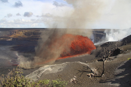 Kilauea’s on-and-off eruption is back on in Hawaii. What to know about its dramatic lava displays