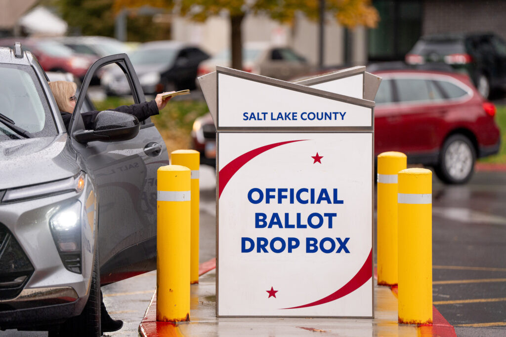 Democrats, voting groups prep lawsuits against Trump’s ‘unconstitutional’ mail ballot order