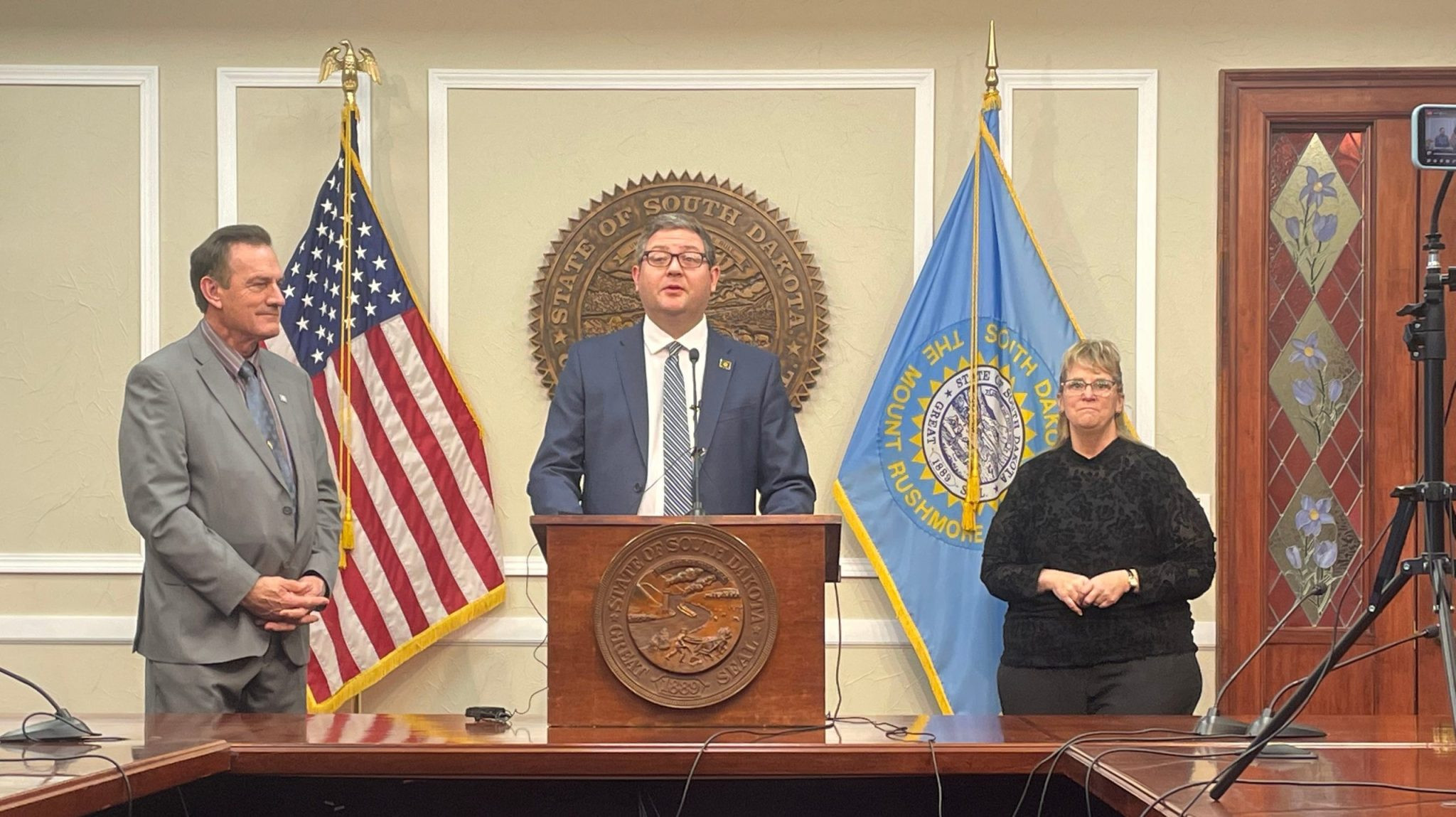 Gov. Rhoden unveils long-time lawmaker as choice for lieutenant governor
