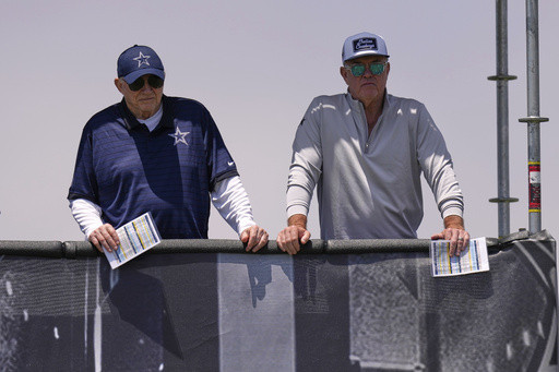 Cowboys owner Jerry Jones has not spoken with Micah Parsons following public trade request