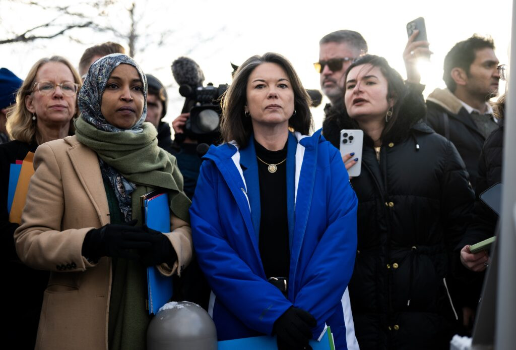 DHS policy to block unannounced lawmaker visits upheld, for now, on technical grounds
