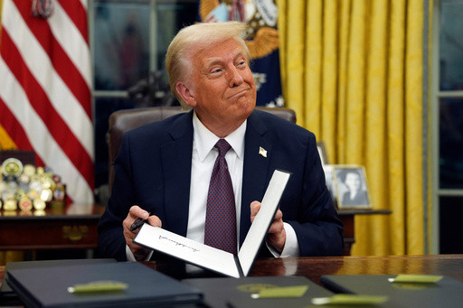 Federal judge blocks the Trump administration from pulling funding for sex ed on gender diversity