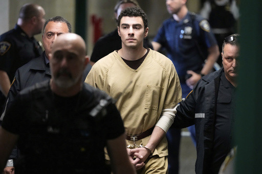 Prosecutors say no harm was done by social media posts about assassination of UnitedHealthcare CEO