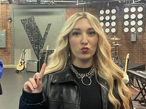 Rapid City Artist Makes Team Adam on ‘The Voice’