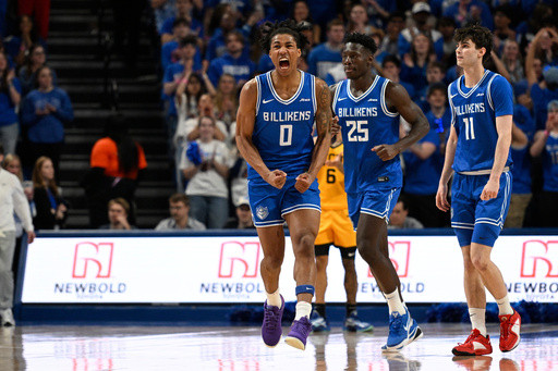 Thames leads second-half rally, No. 18 Saint Louis beats VCU 88-75 as benches empty