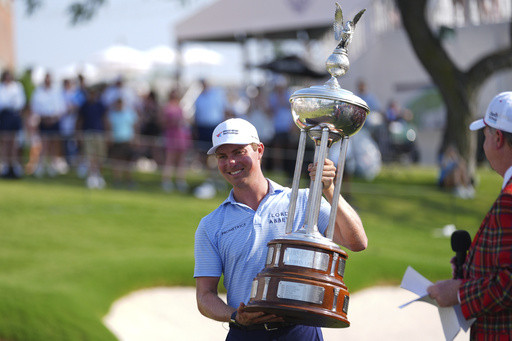 Ben Griffin hangs on at Colonial through tough final round, beats Matti Schmid by 1