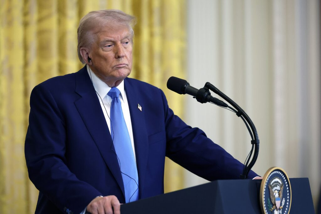 Trump signs bill requiring DOJ release of Epstein files