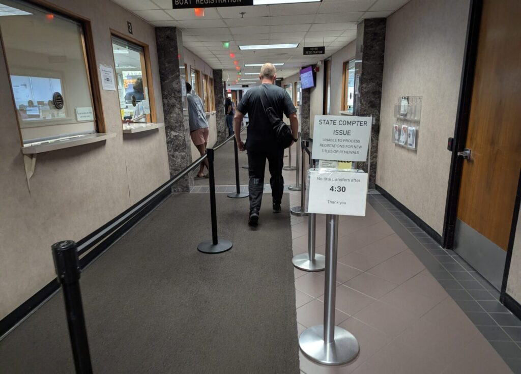 Mislabeled electrical wiring sparked two-day state network shutdown