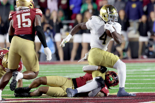 No. 12 Notre Dame escapes Boston College with 25-10 victory