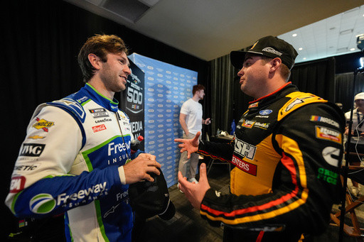 Caught red-handed! NASCAR busts Gragson for sticking hand out window during Daytona 500 qualifying