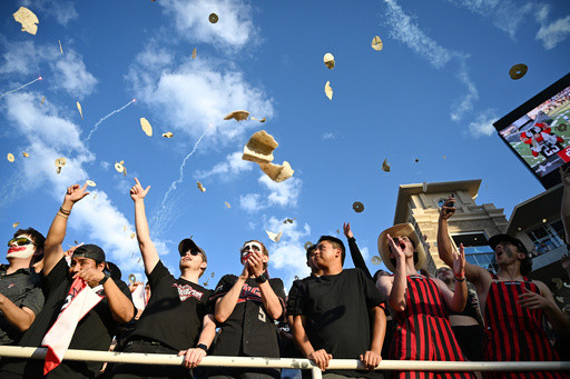 Has parity arrived in college football? Transfer portal, NIL money credited for tighter games
