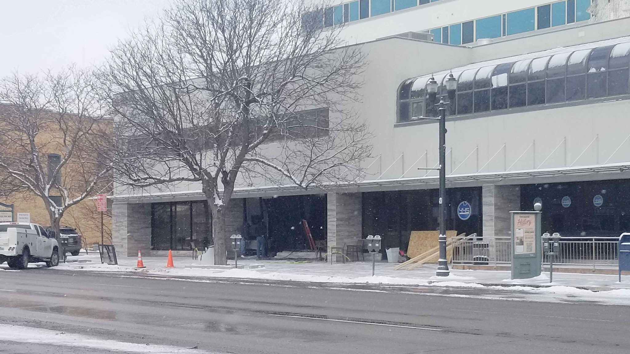 VIDEO: Collision at 445 Sees Windows Broken – Arrest Following Hit and Run