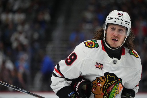 Teravainen scores twice, Soderblom makes 22 saves in Blackhawks’ 4-0 win over Mammoth