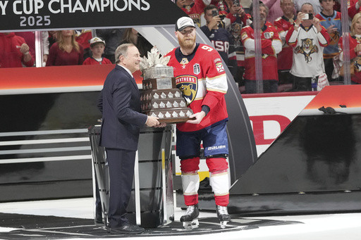 Florida Panthers star Sam Bennett wins Conn Smythe Trophy as playoff MVP