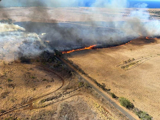 Maui officials lift evacuations, close shelters after wildfire threat to north shore town recedes