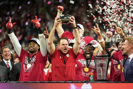 No. 2 Indiana caps Cignetti’s incredible turnaround by beating No. 1 Ohio St. for Big Ten title