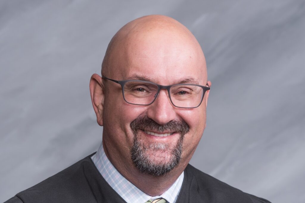 Gusinsky Sworn In as South Dakota Supreme Court Justice