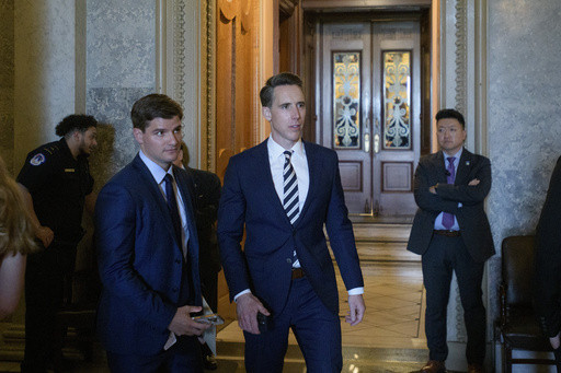 Trump calls GOP’s Hawley ‘second tier’ senator after bill to ban stock trades in government advances