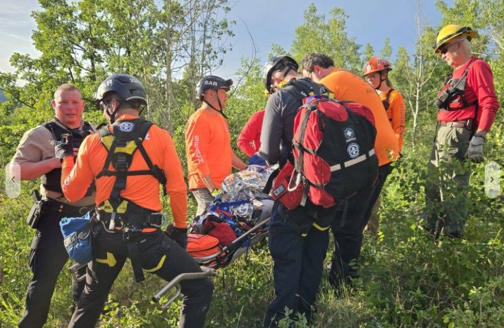 Crews rescue climber after 100 ft. fall at Boulder Hill