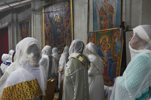 Judge postpones termination of temporary status for Ethiopians