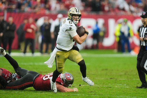Rookie QB Tyler Shough’s 2 TD runs lead Saints to a 24-20 upset of Buccaneers