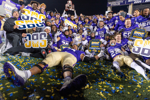 Betting interest wanes as 1st round of College Football Playoff lacks excitement