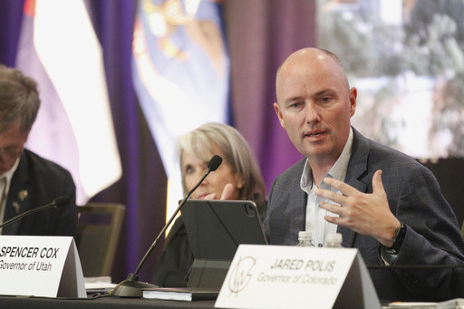 Governors of Western states give mixed reactions to proposed federal land sell-off