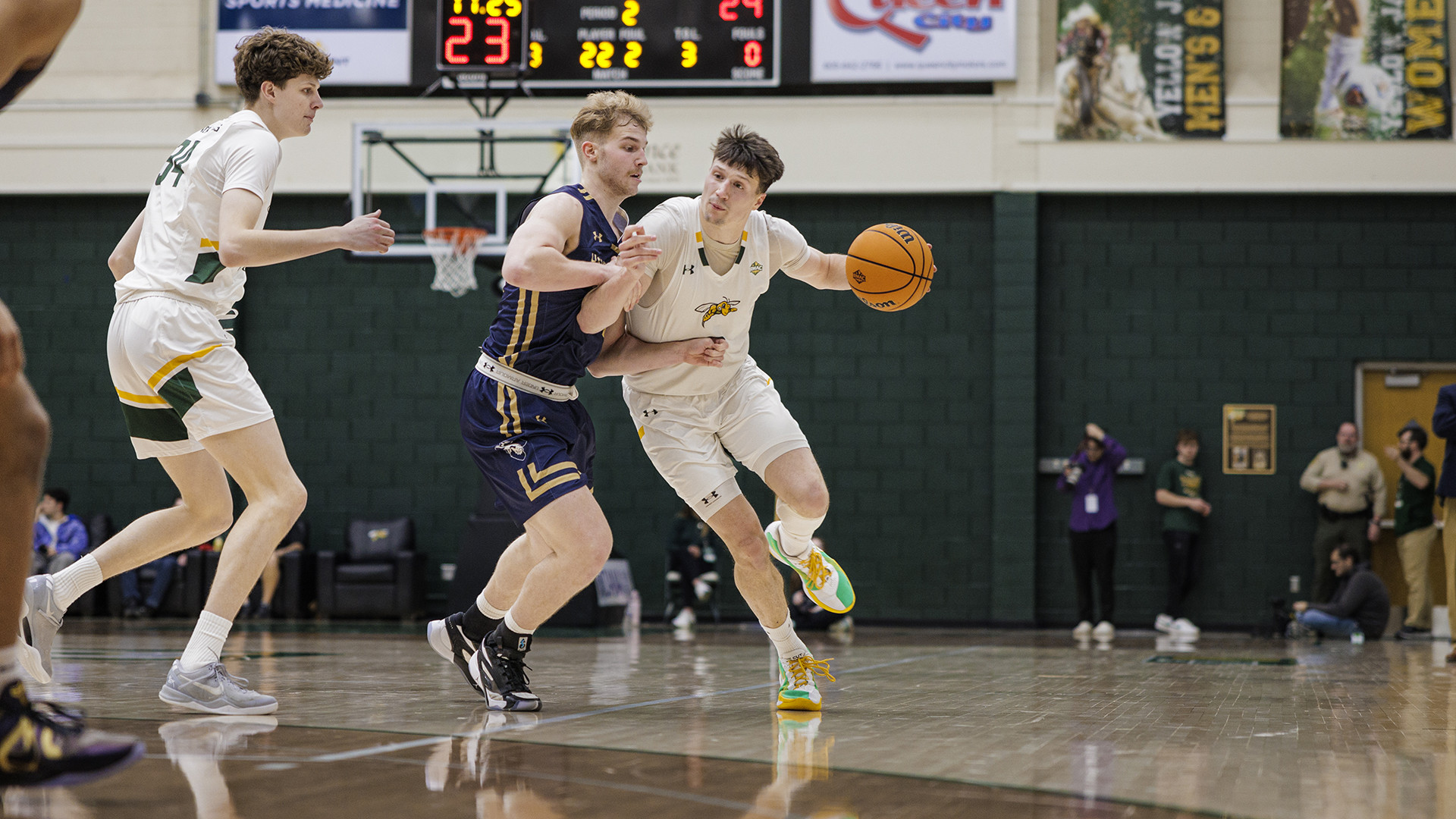 Yellow Jacket Defense Shines in Rivalry Win Over Hardrockers