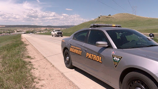 Deputy stops to help driver, fight and arrest ensue on I90