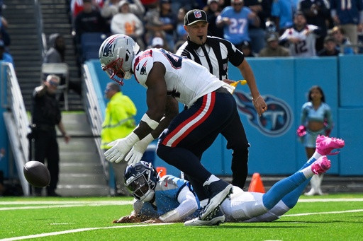 Patriots rout the Titans 31-13 in coach Mike Vrabel’s return to Tennessee