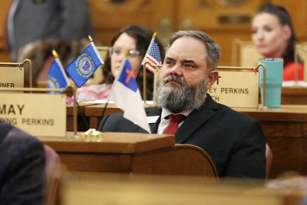 Bill to ban paid petitioning fails in South Dakota House of Representatives