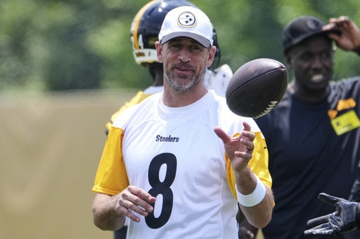 Aaron Rodgers says his decision to play in Pittsburgh this season was ‘best for my soul’