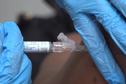 US flu activity fell for a second week. But experts worry the season is far from over