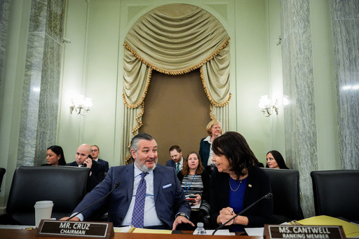 Sen. Cruz wants restrictions on military flights approved soon to prevent another midair collision