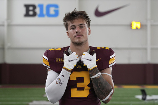 Travis Hunter, meet Koi Perich. The Minnesota sophomore might be football’s next multi-position star
