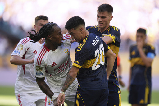 Boca Juniors, Benfica draw 2-2 in Club World Cup match that includes 3 red cards, 22 fouls