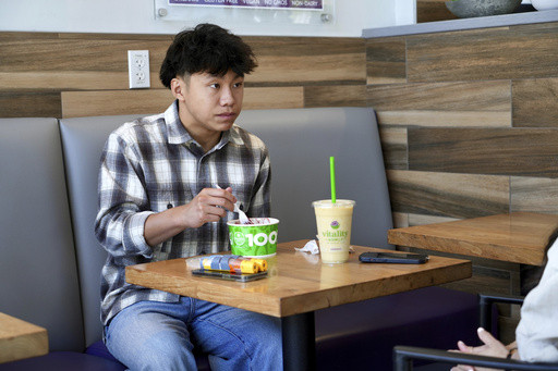 California bill would require restaurants to disclose food allergens on menus