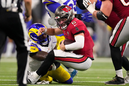 Buccaneers QB Baker Mayfield exits with left shoulder injury, replaced by Teddy Bridgewater vs. Rams