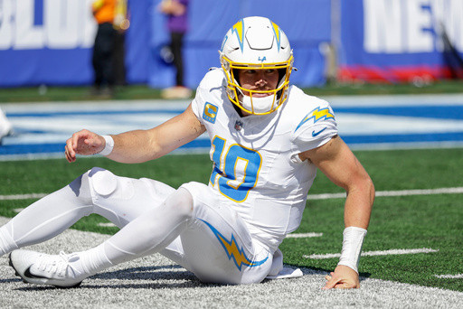Chargers’ injured O-line faces Commanders’ ineffective pass rush in showdown of struggling fronts