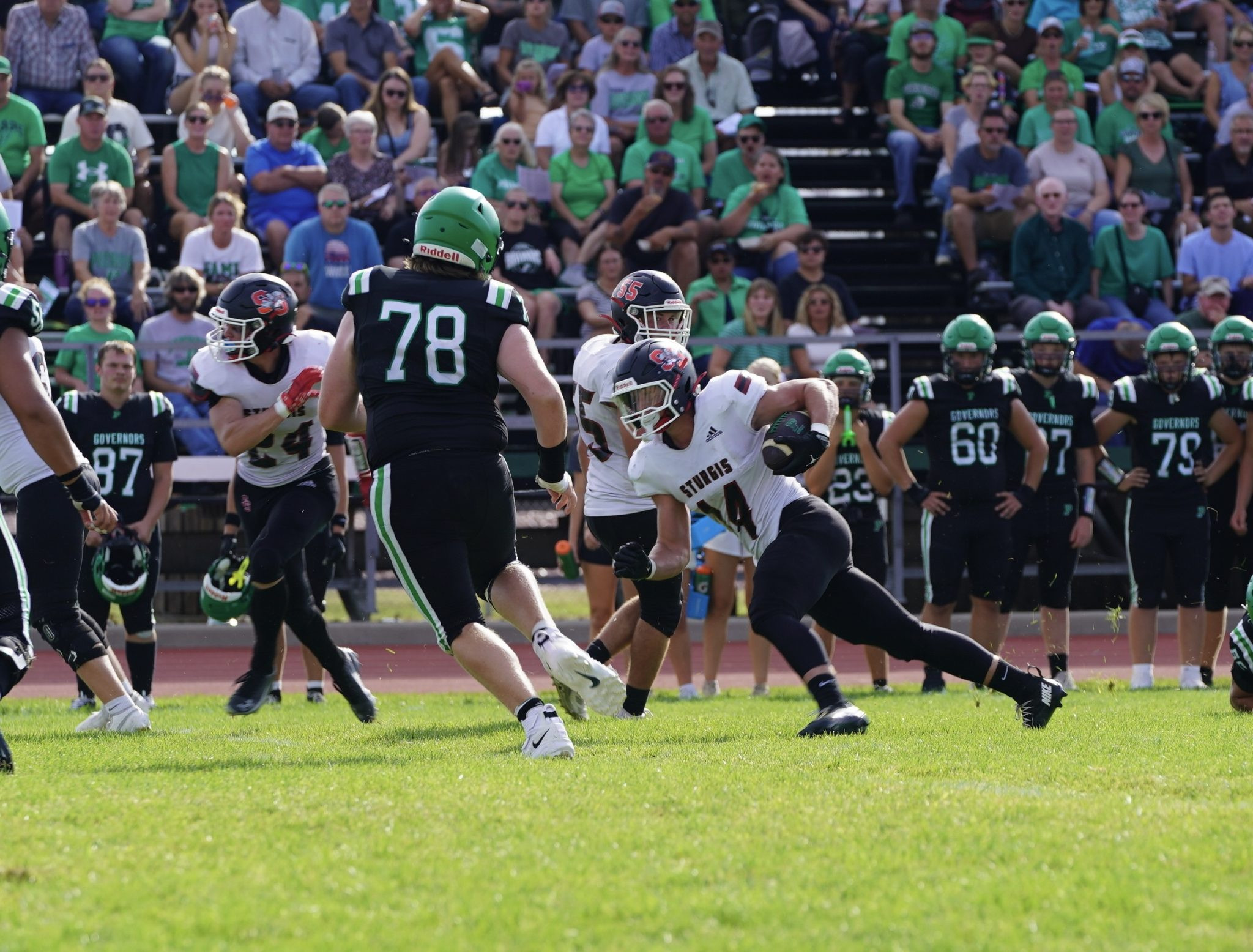 Pierre Govs Beat Scoopers on Opening Night