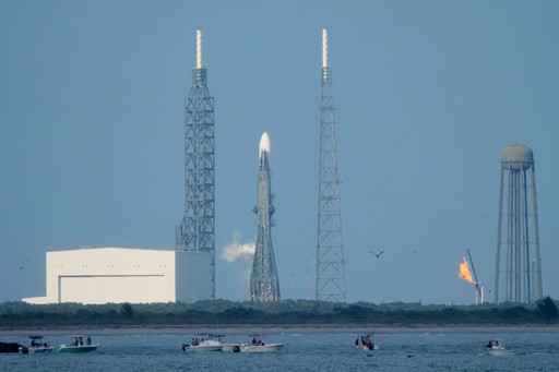 Solar storms delay the launch of Blue Origin’s big new rocket with Mars orbiters for NASA