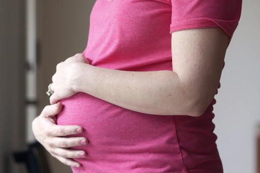 Appeals court overturns order that stripped some protections from pregnant Texas state workers