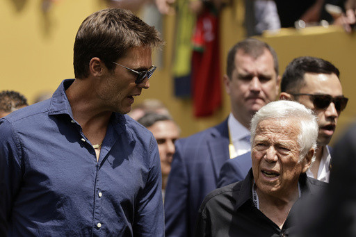 Bronze statue of Tom Brady to be unveiled before Patriots’ exhibition opener