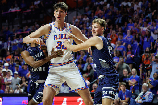 The world’s tallest teenager becomes the tallest player in college basketball history